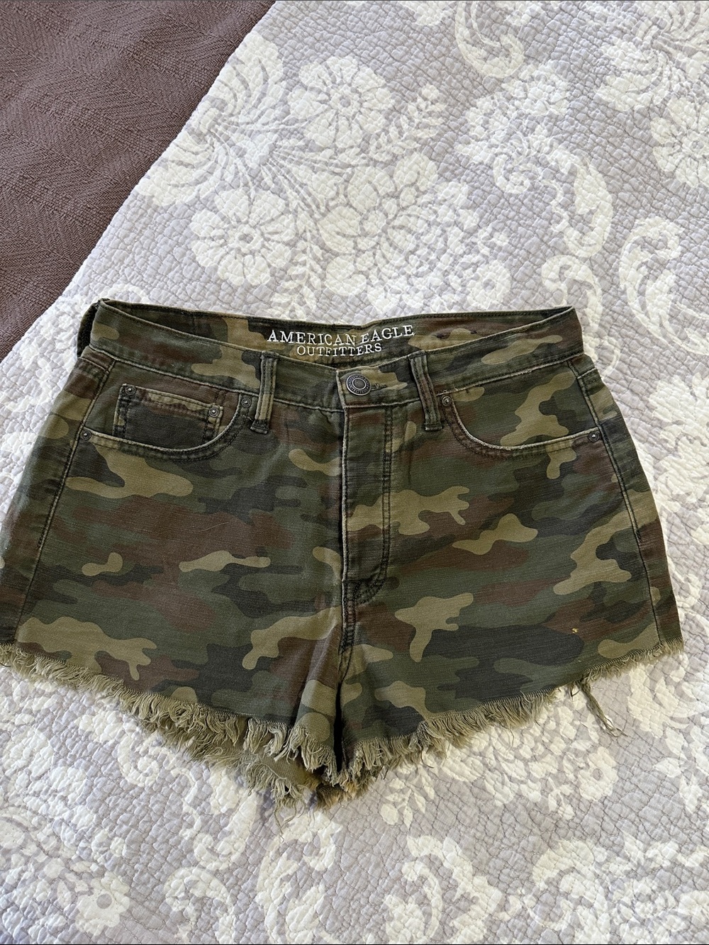 American Eagle Outfitters Camo Frayed-Hem Jean Shorts - Green/Brown